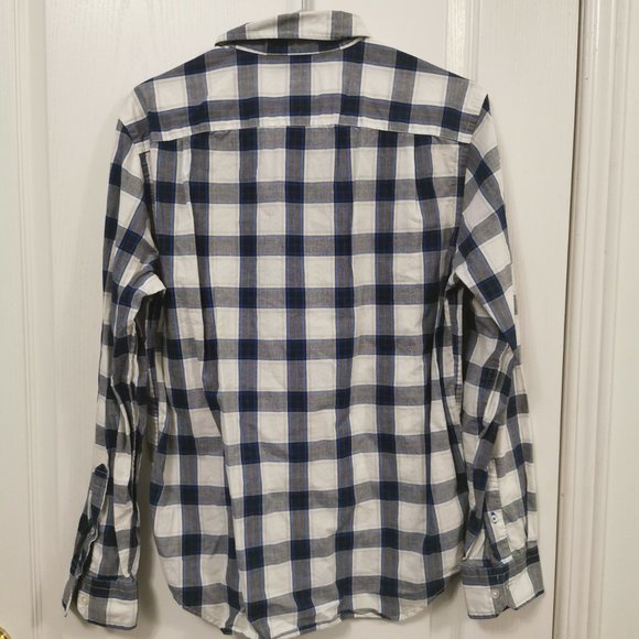 Men's Gingham Long-Sleeve Button Up - Picture 6 of 6